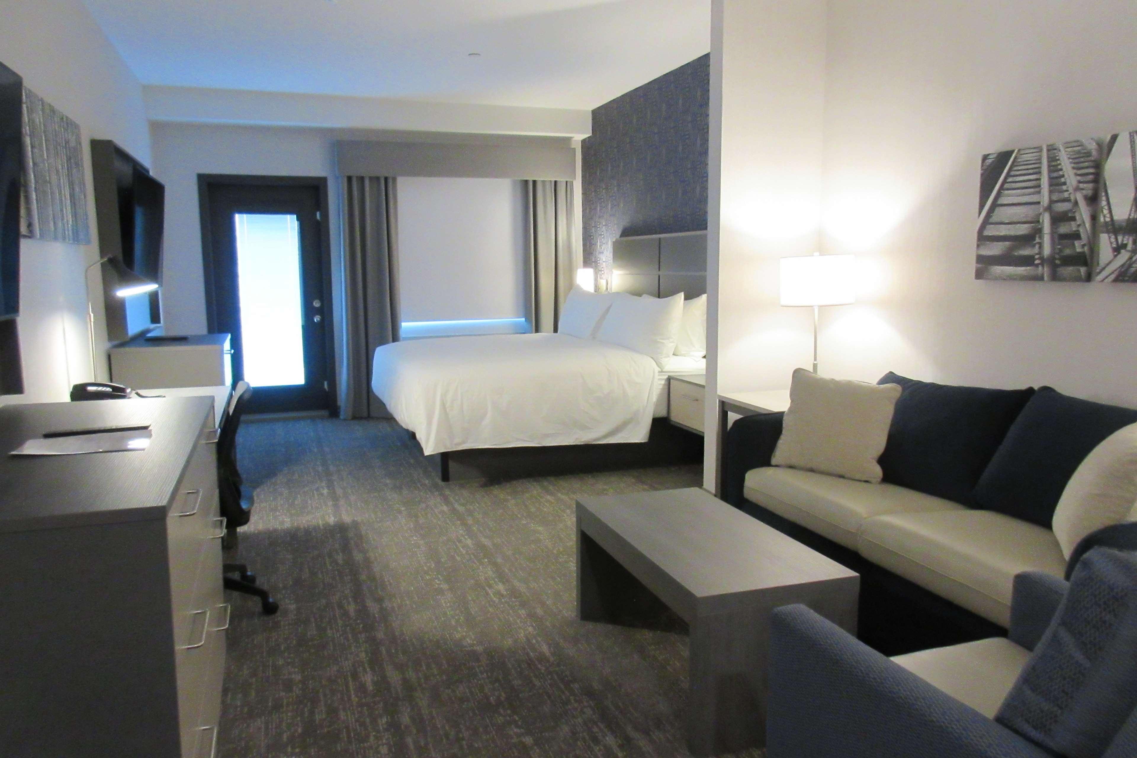 Best Western Inn & Suites Ontario Luaran gambar