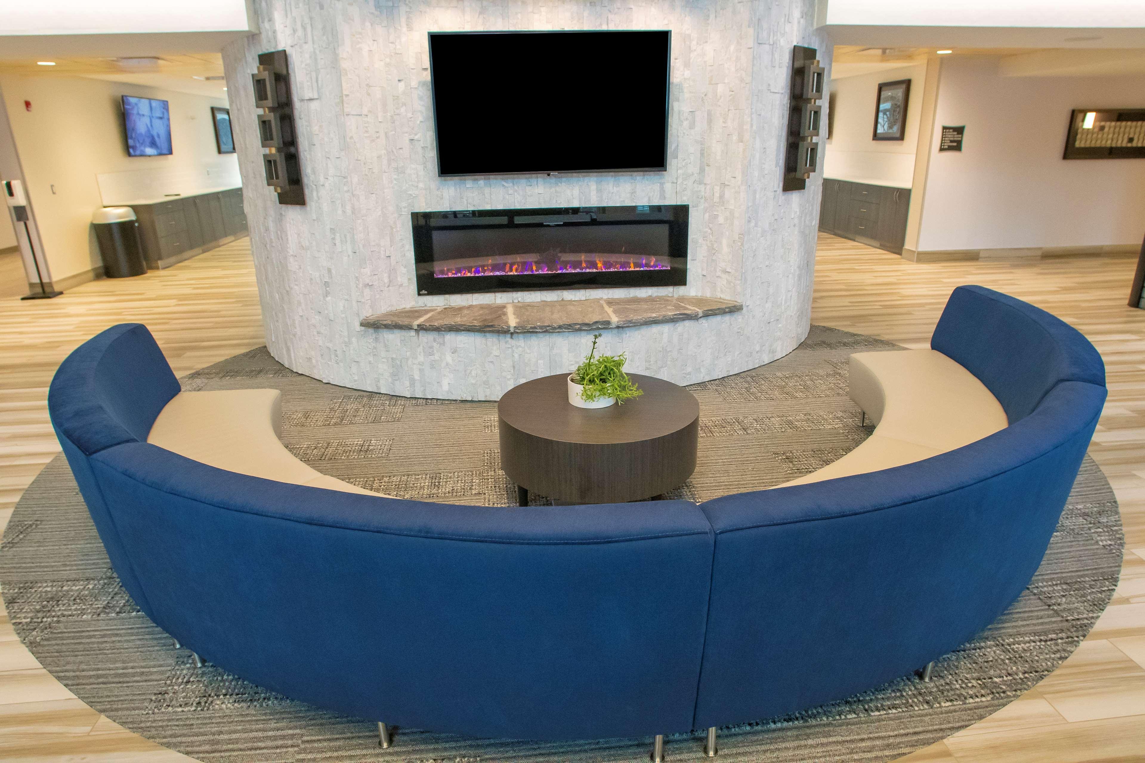 Best Western Inn & Suites Ontario Luaran gambar
