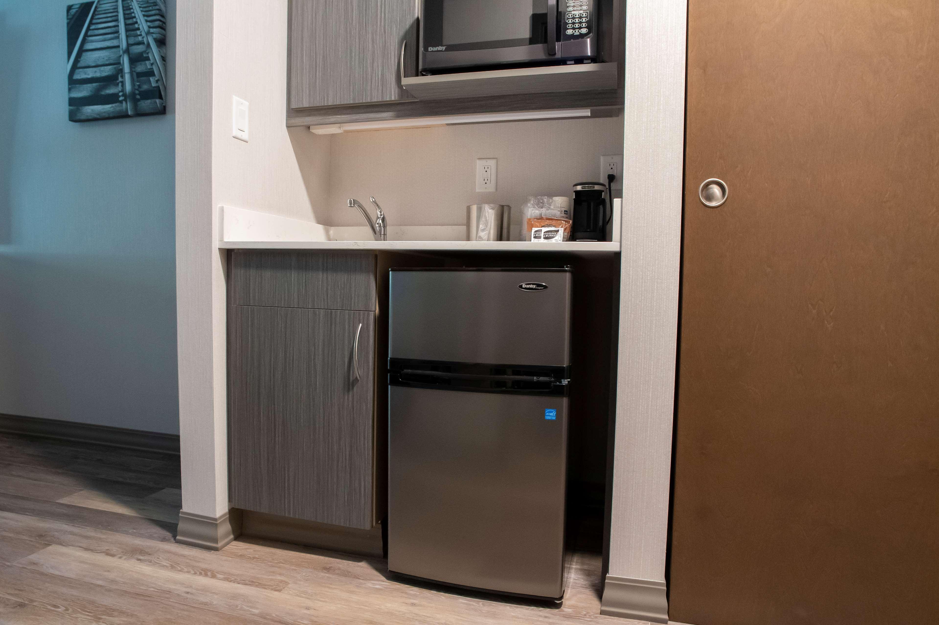 Best Western Inn & Suites Ontario Luaran gambar