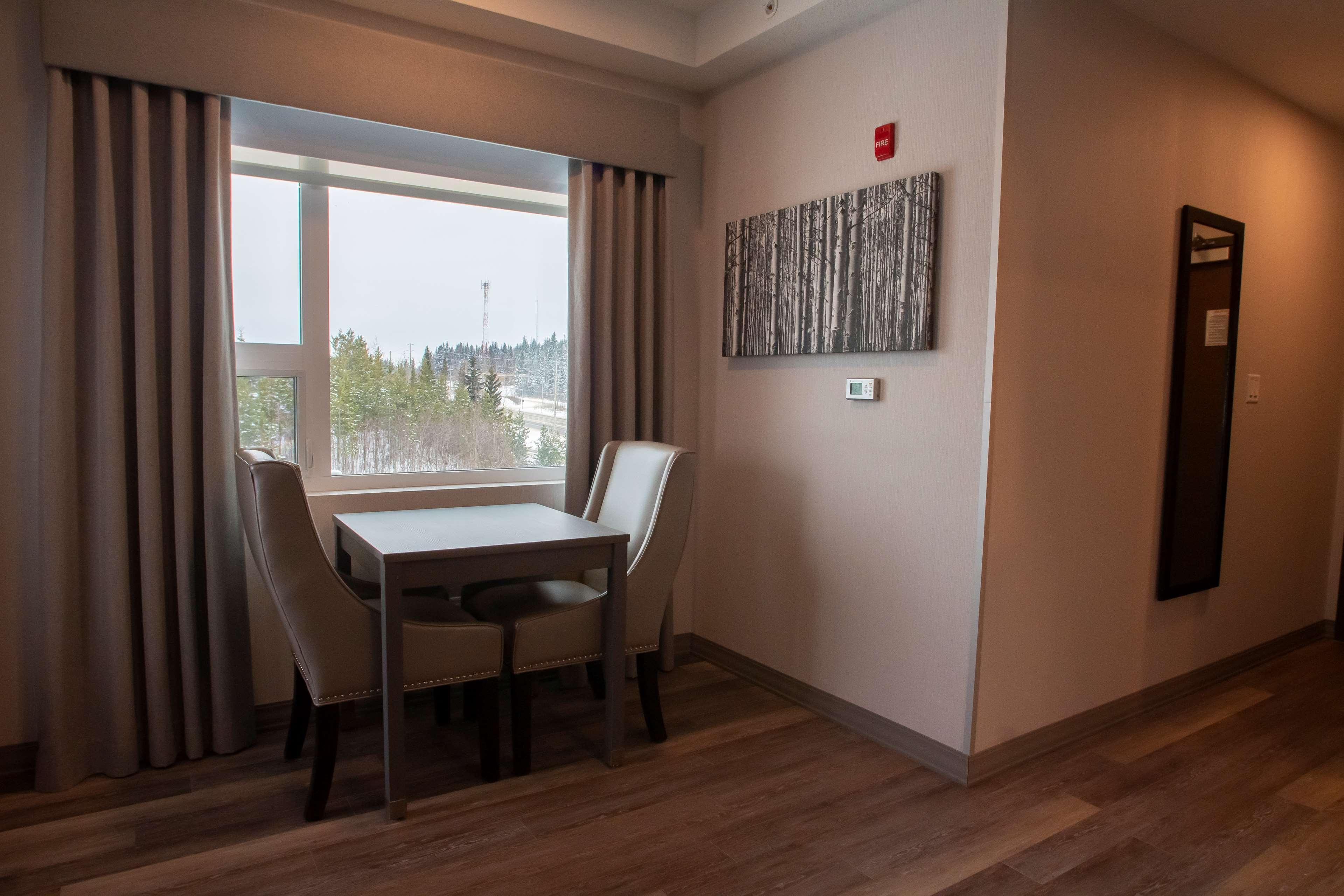 Best Western Inn & Suites Ontario Luaran gambar
