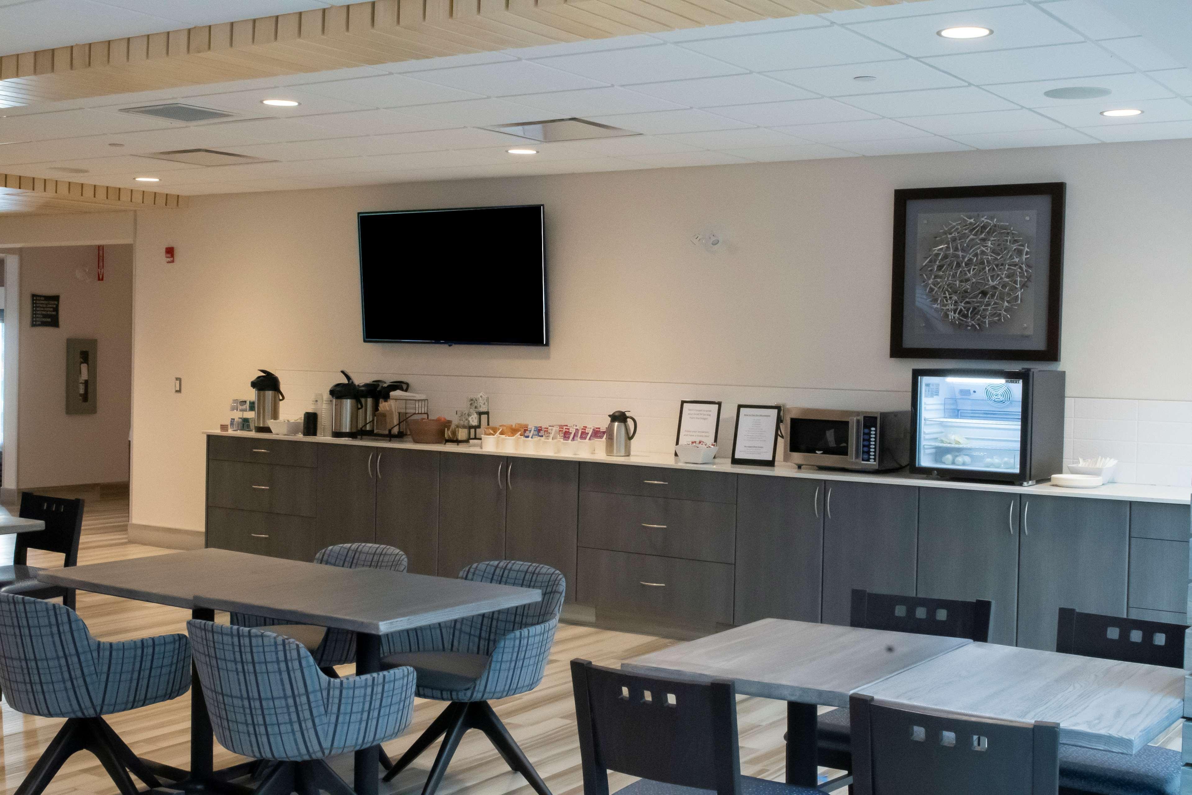 Best Western Inn & Suites Ontario Luaran gambar